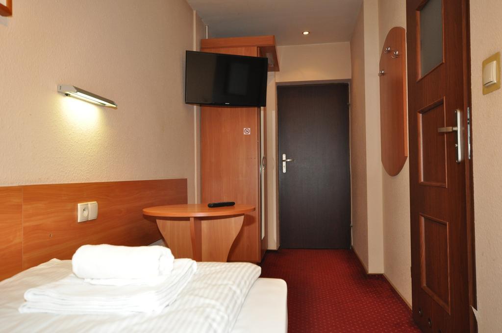 Zebrzydowice Pass Hotel מראה חיצוני תמונה